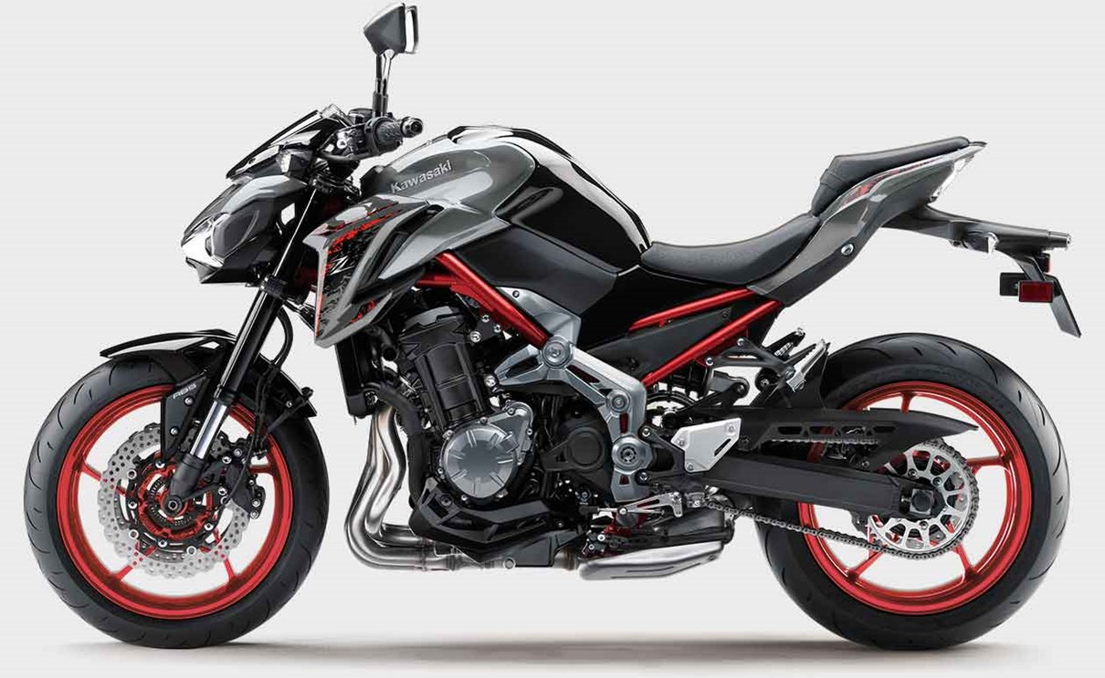 Kawasaki Z900 Naked Motorcycle Superb Power & Handling